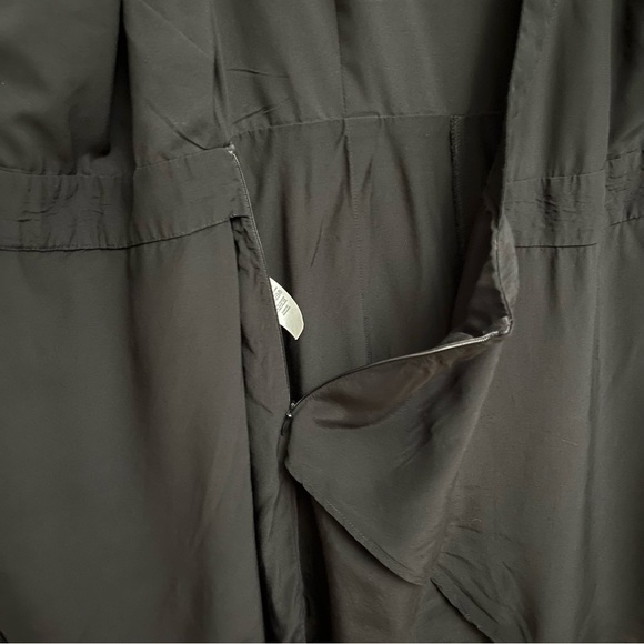 LOFT Black Flutter Sleeve V Neck Wrap Tie Waist Romper Dress Size 2 - Picture 10 of 13